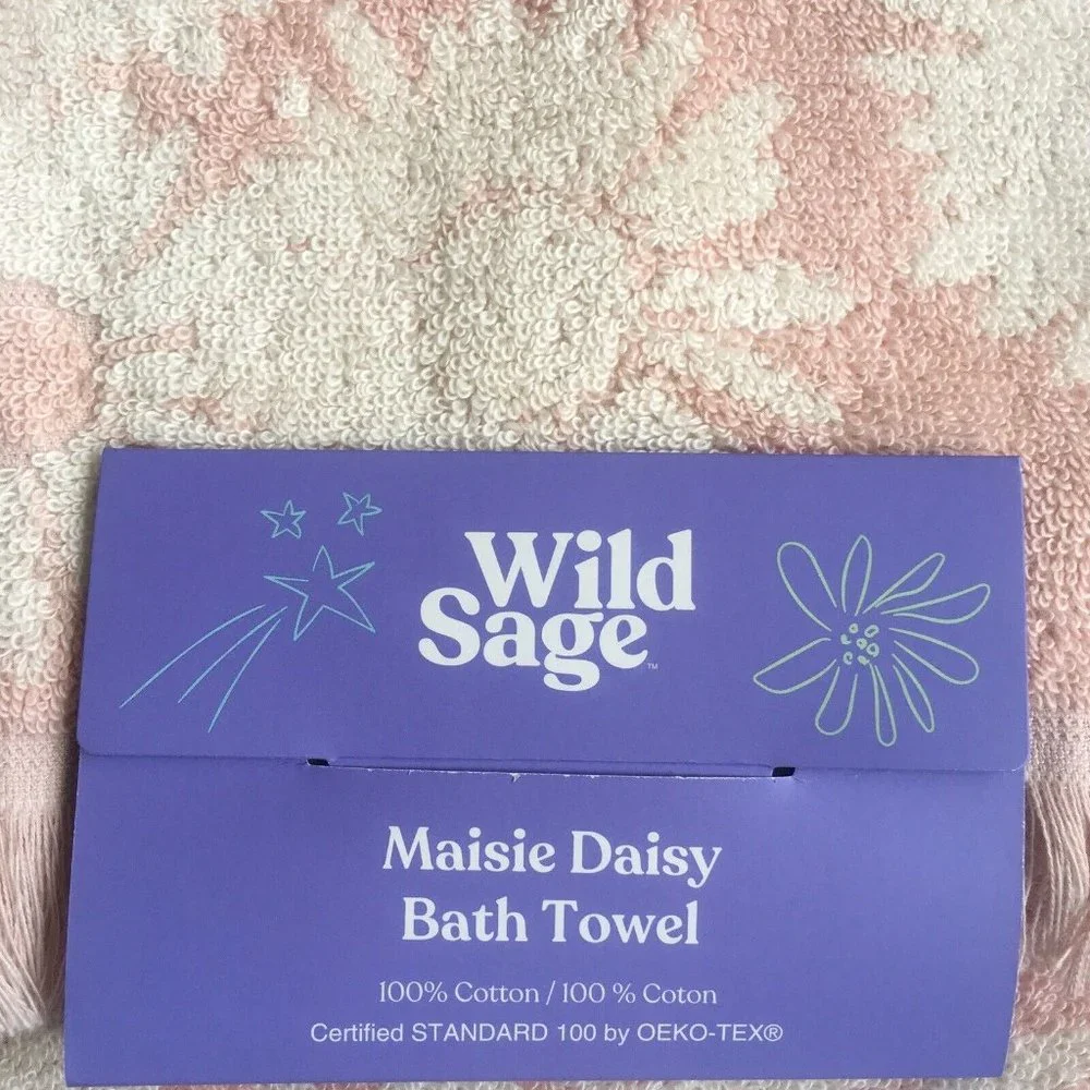 Wild Sage Maisie Daisy PINK & IVORY Floral Pattern 30x54 BATH Towels w/Fringe
